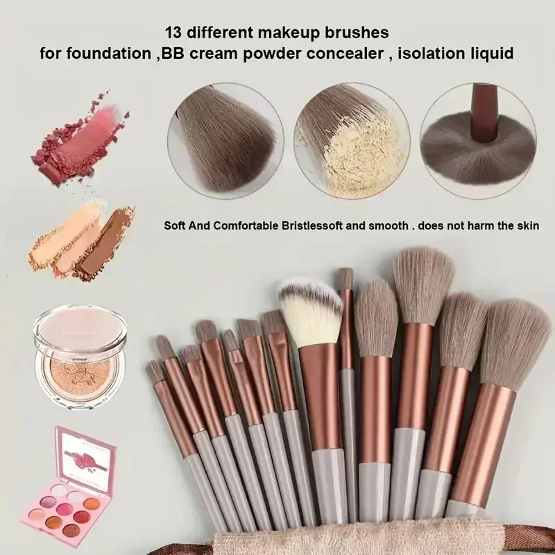 Trece brochas de maquillaje sobre su funda con muestras de polvo y sombras al costado.